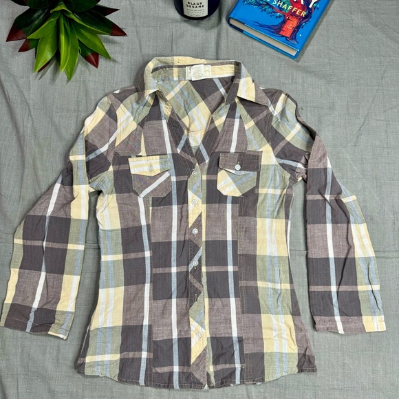 Passport Tops - Passport women’s  Plaid Button-Down Shirt - Gray, Yellow, White